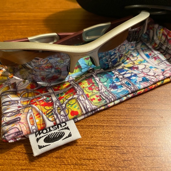 Custom Oakley Sunglasses 🕶 - Picture 5 of 5